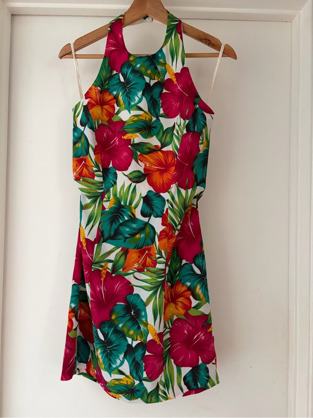 La Belle Tropical Halter Dress - White with Pink & Green Floral Vintage